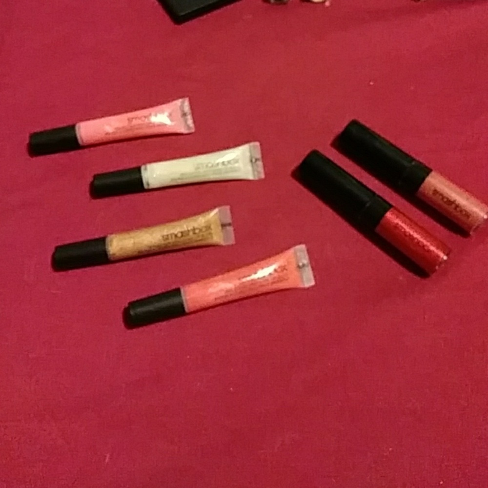 BUNDLE OF LIPPIES BY SMASHBOX